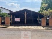 VENDO CASA NO LAGO NORTE NA QI 13 CONJUNTO 6