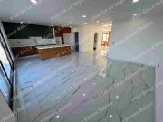 VENDO casa nueva con mega sótano de juegos y bodegotaaa!