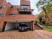 VENDO CASA POBLADO LOS GONZALEZ 4 ALCOBAS 4 BAÑOS AMPLIO...