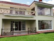 Vendo casa por el sector Colegio Menor