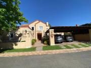 Vendo casa provenzal excelente estado 6D 5B