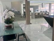 Vendo casa remodelada 400m2 Santa Paula 8163