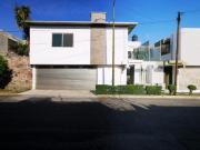 VENDO CASA REMODELADA EN PUEBLA COL ANZURES 4 RECAMARAS...