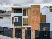 Vendo casa sector Tres puentes 3 DORMOTORIOS CUENCA ECUADOR