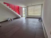 VENDO CASA SOLA EN CALZ. DE TENORIOS