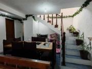 VENDO CASA SOLA EN COL. LOS MANANTIALES