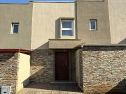 VENDO Casa Tipo Townhouse en Condominio Versalles....