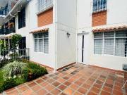 Vendo Casa Unifamiliar De Dos Pisos Barrio Los Alamos