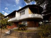 Vendo casa Unifamiliar en Medellín barrio Simón Bolívar