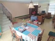 Vendo casa unifamiliar en Medellín, sector Laureles, Nogal