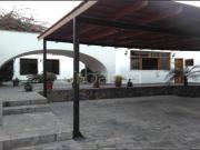 VENDO CASA URB. LAS LAGUNAS DE LA MOLINA