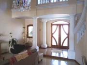 VENDO CASA ZONA PLAZA SAEZ PEÃA VENDO CASA ZONA PLAZA SAEZ PEÃA