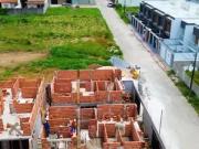 Vendo casas duplex recém construidas em planicie da...