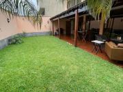 Vendo céntrica casa en Monterrico alt. cuadra 3 Av. El...