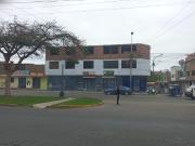 VENDO CENTRICO EDIFICO COMERCIAL CON 05 LOCALES FRENTE A...