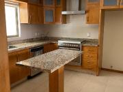 Vendo comoda & amplia casa en Coto paseo Solares,...