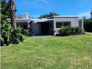 VENDO COUNTRY SAN ISIDRO CASA 3 DORMITORIO COCHERA PILETA