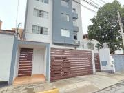 VENDO DEPARTAMENTO BARRANCO CON 2 ESTACIONAMIENTO