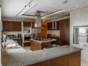 Vendo Departamento de 4 Dormitorios En el mejor Sector...