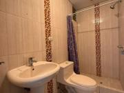 VENDO DEPARTAMENTO EN CUARTO PISO EN SOLAR DE...