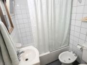 Vendo departamento en sexta sección a metros de parque...