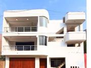 Vendo Departamento Flat Piso 2 212.5 M2 5 Dormitorios....