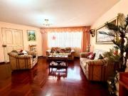 Vendo Departamento Primer Piso De 158M2 Más Cochera