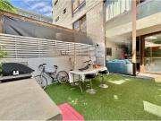 VENDO DPTO CON JARDIN EN LAS CONDES
