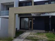 VENDO duplex en Prados de Manantiales! A 5 min de Barrio...