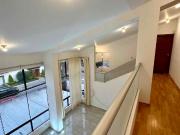 Vendo duplex tipo casa con fachada y ingreso independiente