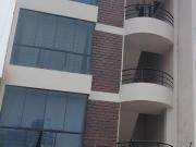 VENDO EDIFICIO CON 4 DEPARTAMENTOS EN CARABAYLLO TORRE 1