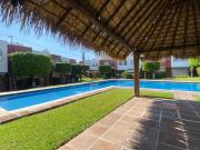 VENDO EN CUERNAVACA, HERMOSA CASA EN UN EXCLUSIVO...