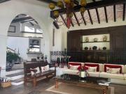 VENDO EN CUERNAVACA RESIDENCIA EN FRACC. SUMIYA,...