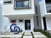 EN VENTA CASA CON ALBERCA ARBOLADA BY CUMBRES CANCÚN