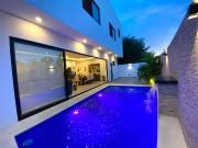 Vendo Casa de Arquitecto en R?o Residencial de 5 Rec sin...