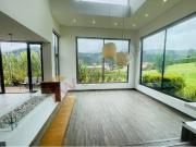 VENDO ESPECTACULAR CASA EN LA CALERA