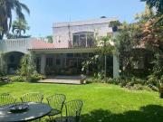 VENDO ESPECTACULAR RESIDENCIA MODERNA, CUERNAVACA,...