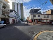 VENDO EXCELENTE CASA ESQUINERA DIVIDIDA EN DOS PROPIEDADES