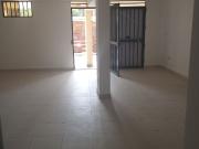 VENDO EXCELENTE LOCAL U OFICINA