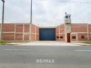 Vendo Local Industrial O Comercial En Ate Con...
