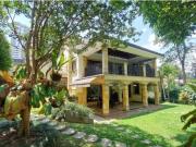 Vendo hermosa casa campestre cerca al Castillo, el poblado