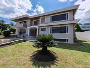 Vendo Hermosa Casa con Dos Lotes de Terreno en Cumbayá...