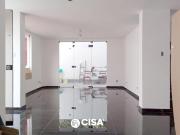 VENDO HERMOSA CASA DE 3 PISOS REMODELADA EN SAN BORJA
