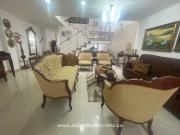 VENDO HERMOSA CASA EN CAMPOBELLO