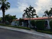 VENDO HERMOSA CASA EN CLUB DE GOLF SANTA FE XOCHITEPEC...