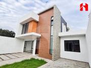 Vendo hermosa casa en Cuenca sector Challuabamba CV3455...