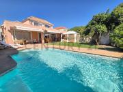 VENDO HERMOSA CASA ESTILO MEDITERRÁNEO EN SANTA ELENA...