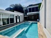 VENDO HERMOSA CASA FRENTE AL LAGO EN LA LAGUNA,...