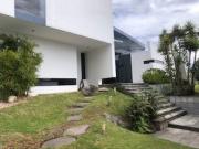 VENDO HERMOSA CASA INDEPENDIENTE DISEÑO ARTE MODERNO...