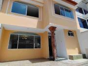 VENDO HERMOSA CASA TRES PLANTAS Conocoto 6 de junio